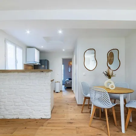 펜션 The Kings Haven With Garden *